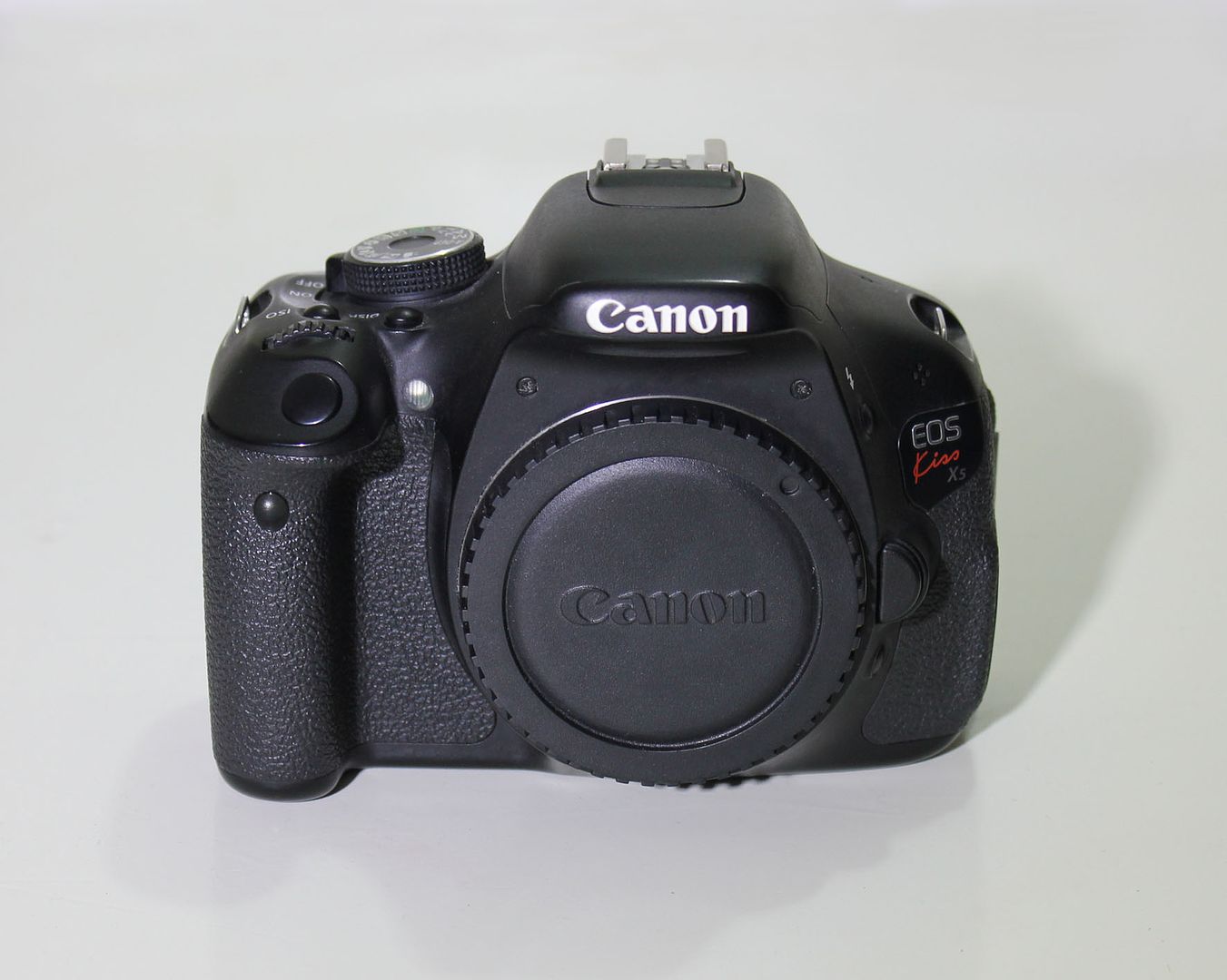 Canon EOS Kiss X5 / 600D len 18-55mm IS II Thế giới máy ảnh số